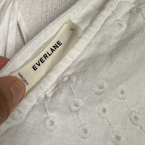 Everlane The Linen Eyelet Maxi Dress - Picture 8 of 9